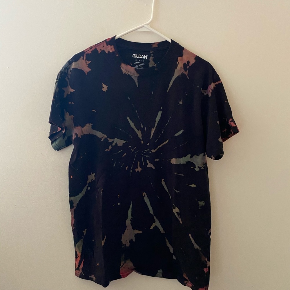 Gildan Black Tie-Dye Shirt